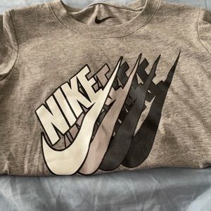 Nike boy shirt